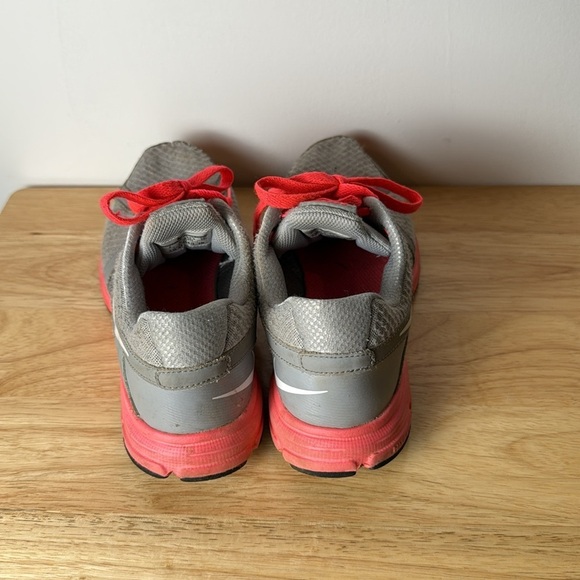 Nike Womens Relentless 2 Lace Up Running Shoes Gray Pink Size US 9 - Picture 3 of 13